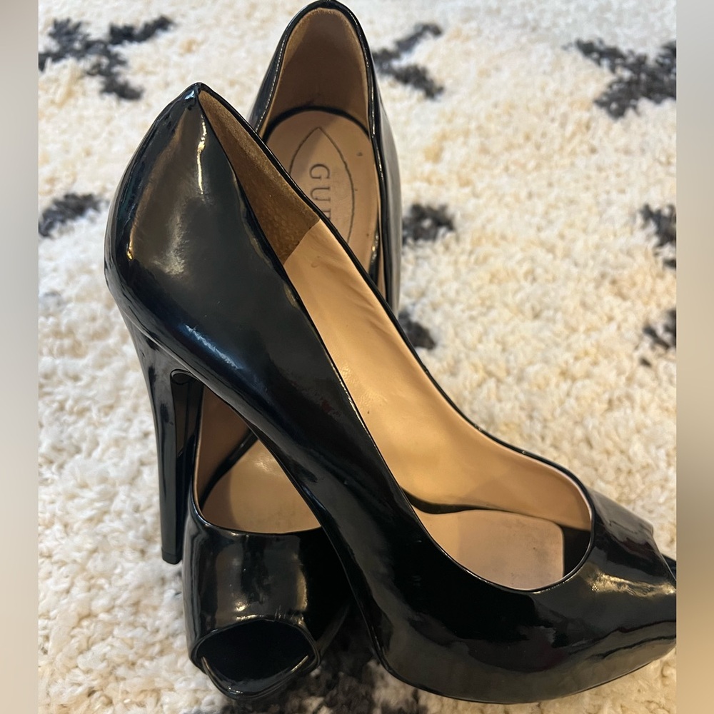 Guess WG Patches Y2K Platform Peep Toe Heels